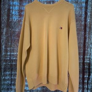 tommy sweater